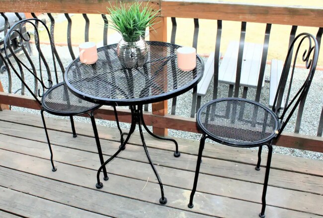 Building Photo - 342 E Dowling Rd