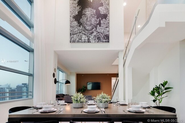 Foto del edificio - 1395 Brickell Ave