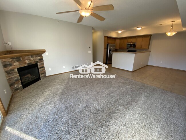 Foto del edificio - 2000 Meadow Ct