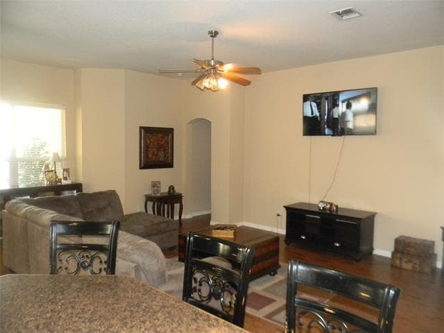 Foto del edificio - 1716 Kittyhawk Dr