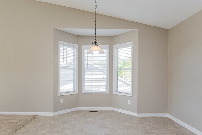 Foto del edificio - 111 Hunter Pl