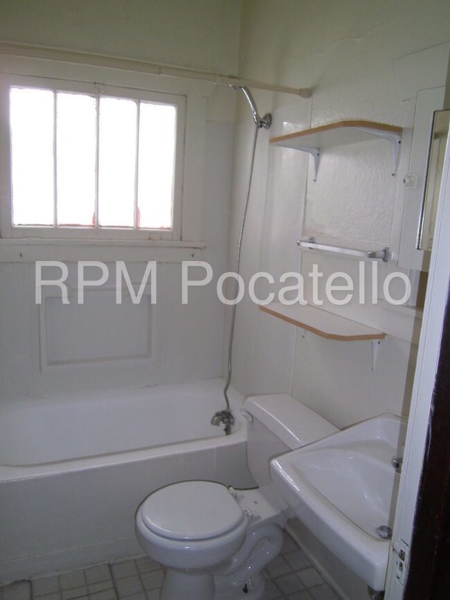 Foto del edificio - 734 E Halliday St