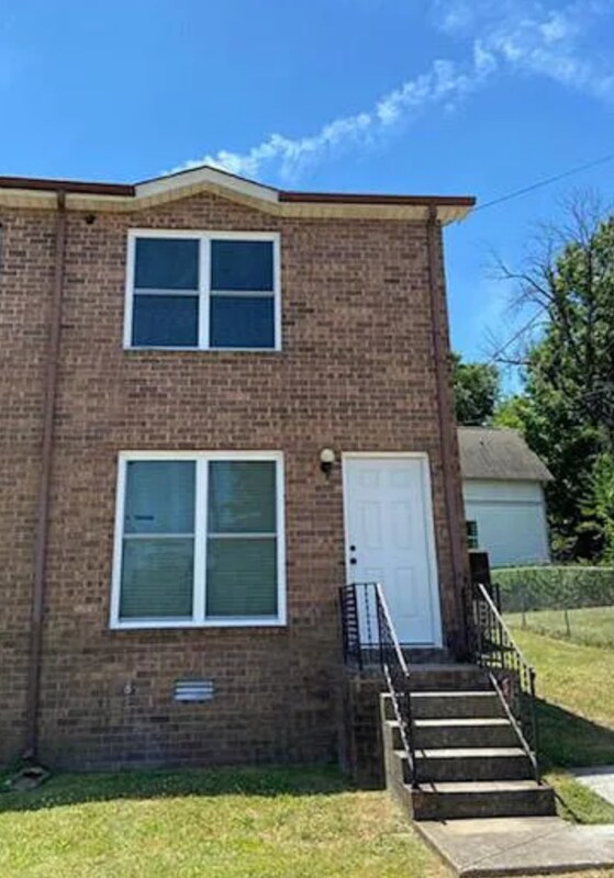 Building Photo - 1430 Litton Ave