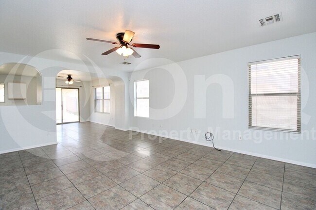 Building Photo - 2302 W 23rd Ave