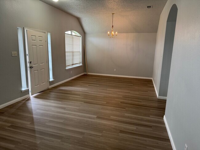 Foto del edificio - 2064 Pecan Creek Dr