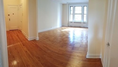 Primary Photo - 120 W 86th St