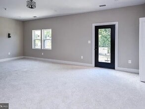 Building Photo - 1 Ayrwood Ln