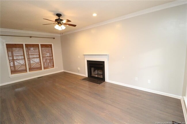 Foto del edificio - 2704 Thurrock Dr