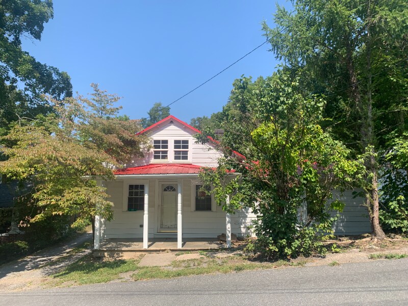 Primary Photo - 111 Thomastown Rd