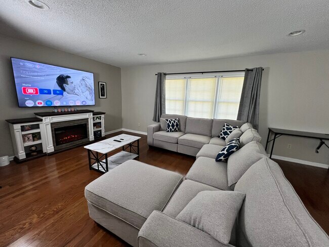 Foto del edificio - 333 Chapman Rd