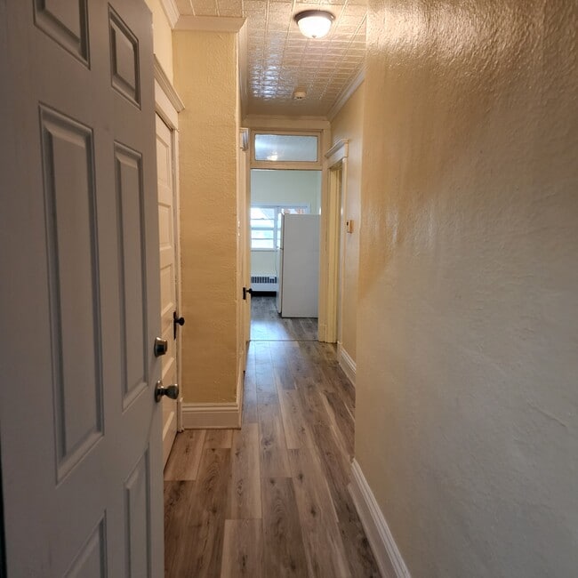 Building Photo - 325 State St