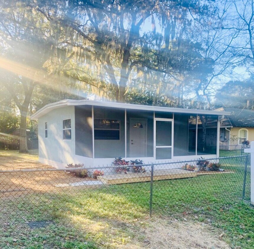 Cozy 2-Bedroom Home for Rent - Cozy 1 Bedroom for Rent