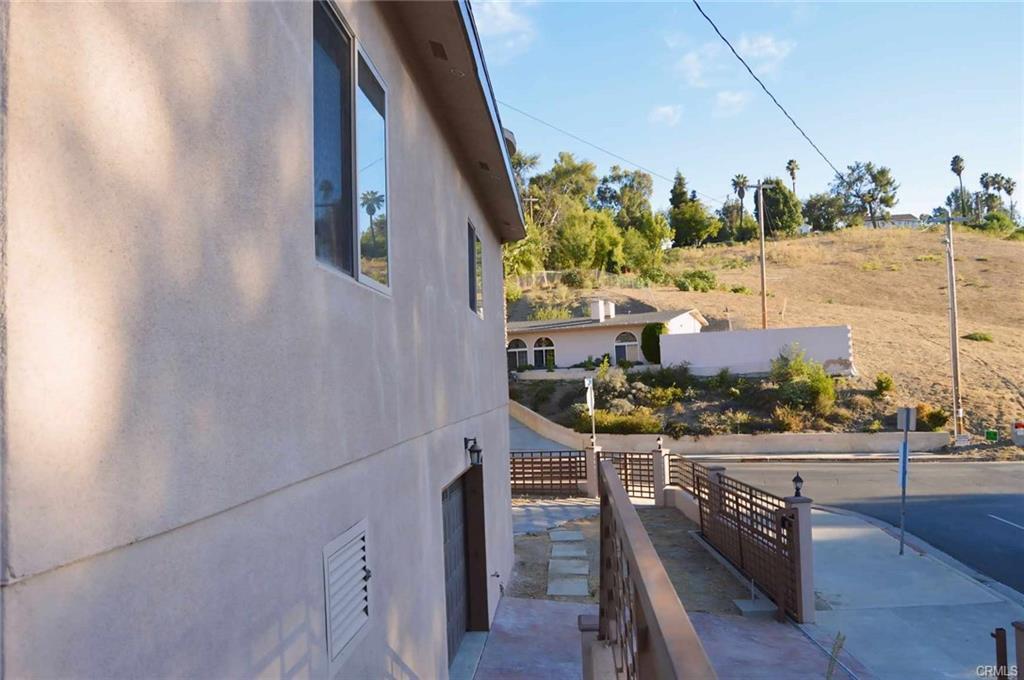 22325 Avenue San Luis, Los Angeles, CA 91364 House Rental in Los