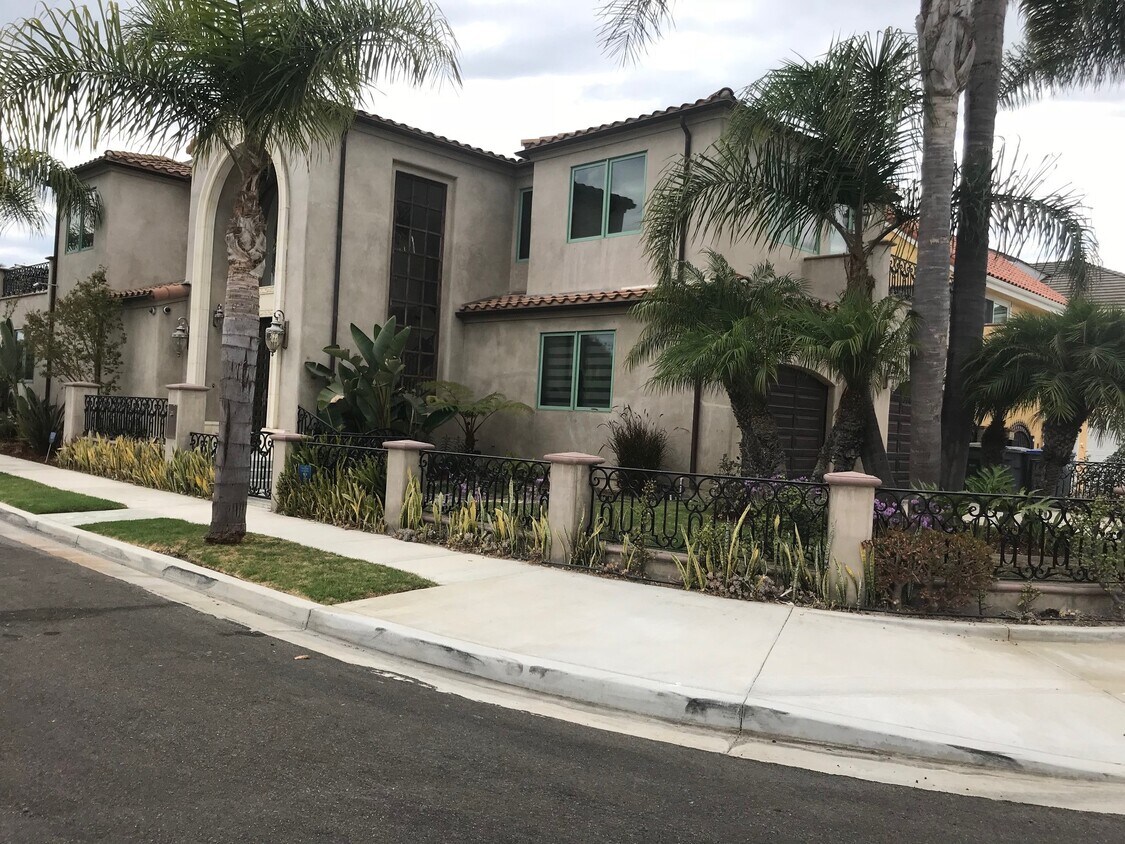 Foto principal - 4000 W Hemlock St