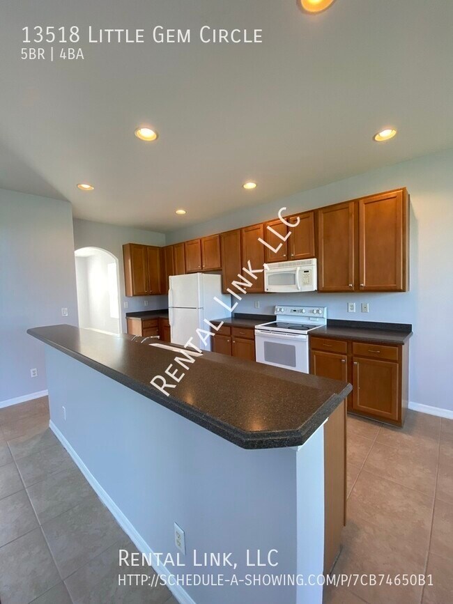 Building Photo - 13518 Little Gem Cir