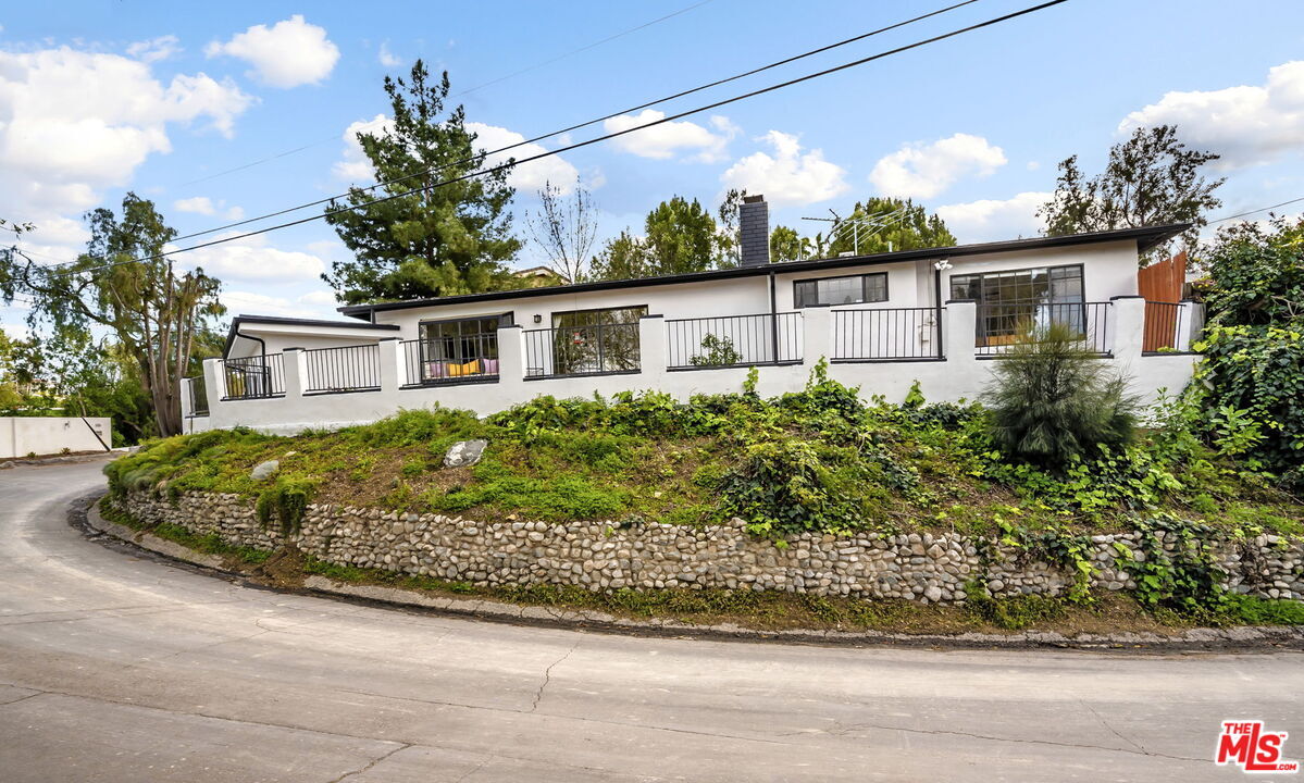 Primary Photo - 5341 Elvira Rd