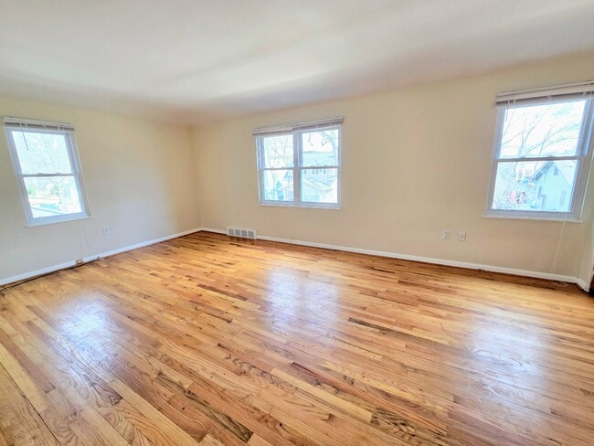 Building Photo - 222 Buena Vista Ave