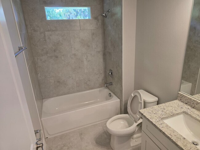 Foto del edificio - 2857 Shady Ave