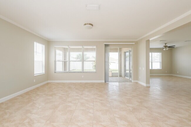 Building Photo - 11305 Misty Isle Ln