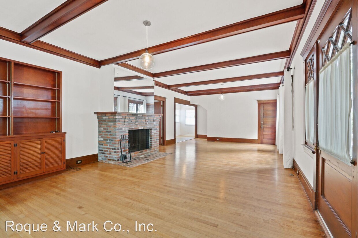Foto principal - 2 br, 2 bath Apartment - 842-844 2nd Stree...