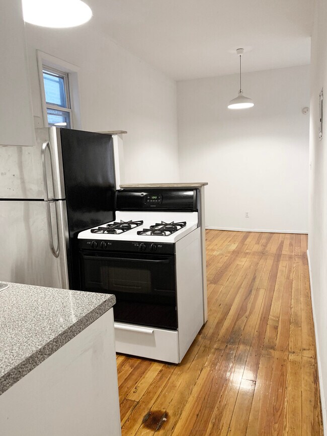 Foto del edificio - 215 N 6th St