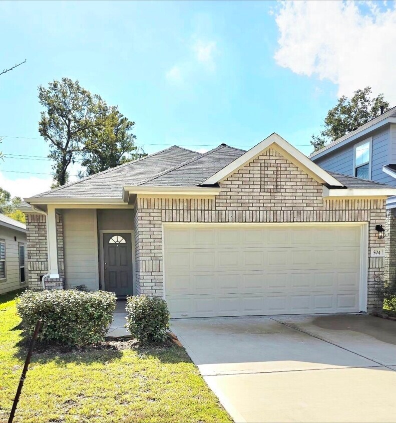 Foto principal - 504 Emerald Thicket Ln