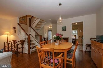 Building Photo - 3009 20th Ct S
