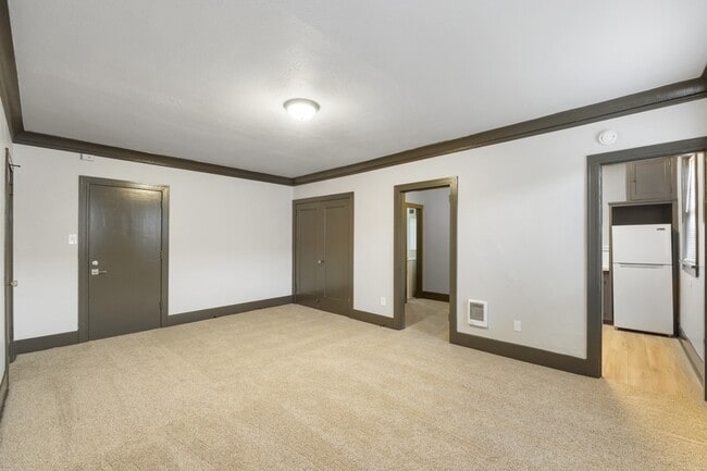 Foto del edificio - 16 N Broadway St