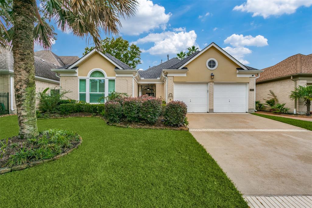 305 Lago Vista St, Kemah, TX 77565 House Rental in Kemah, TX