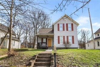 Building Photo - 505 Brown St