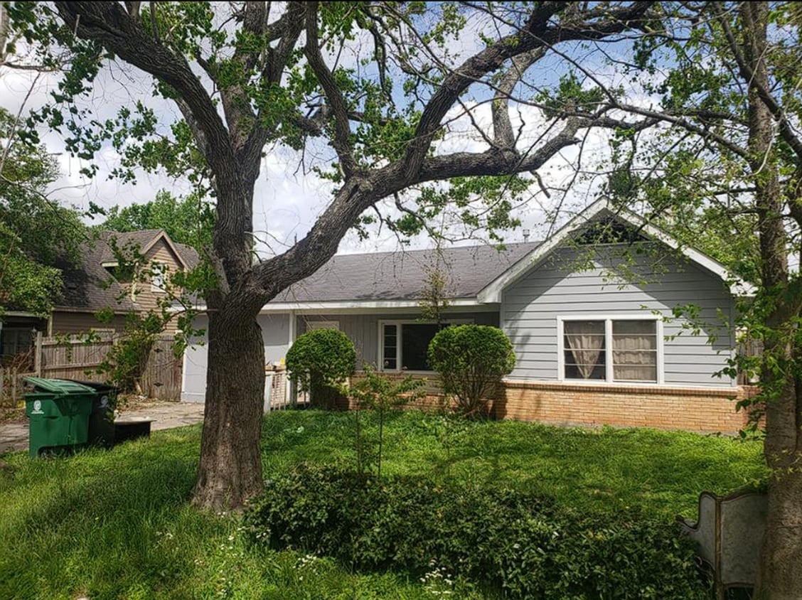 Primary Photo - Affordable spacious 5BD/2BA single-family ...
