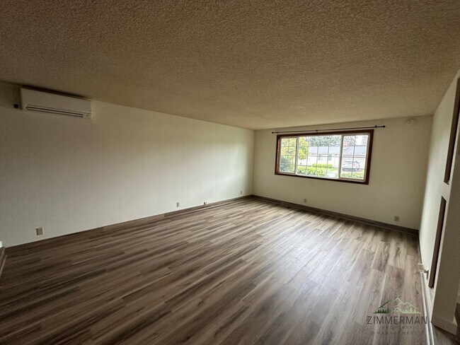 Foto del edificio - 2126-2128 N 8th St