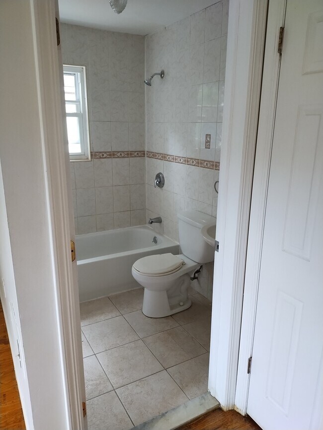 Baño del dormitorio principal - 23939 148th Ave