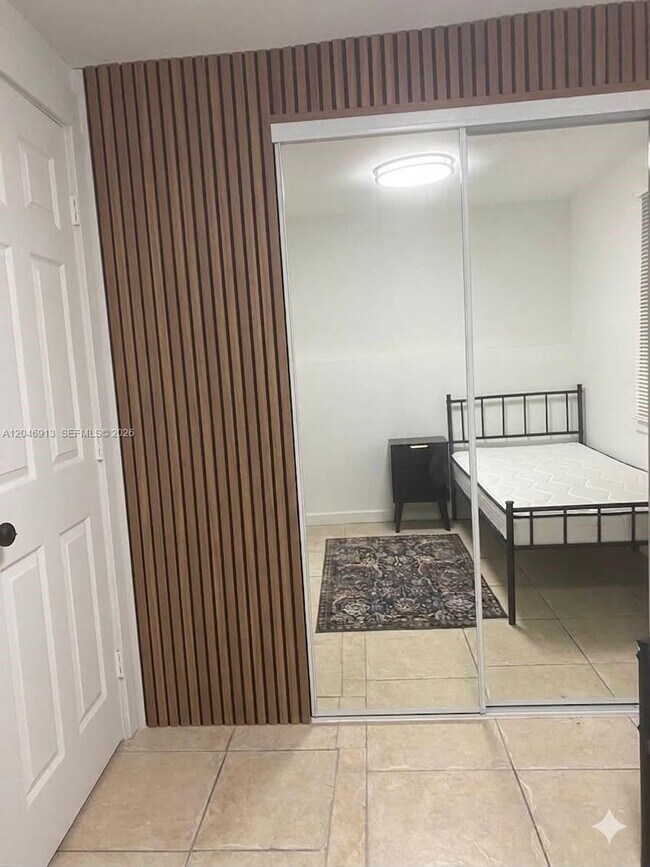 Foto del edificio - 1212 NW 11th Ct