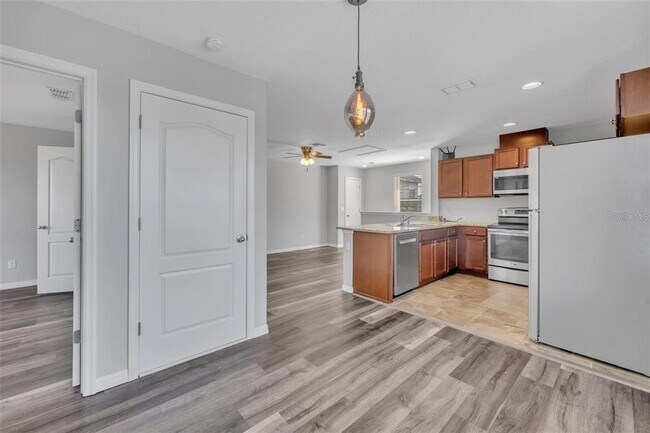 Foto del edificio - 8677 Martinson Street