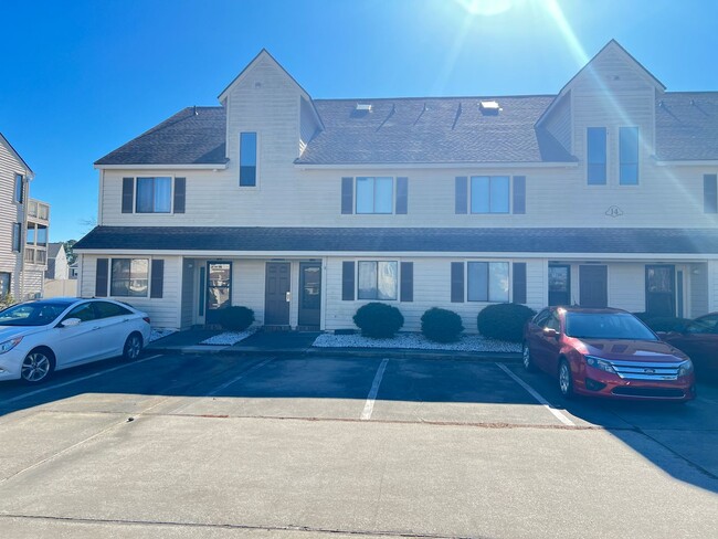 Foto del edificio - Come see this beautiful, furnished studio condo in the Fairwood Lakes section of Island Green. Av...