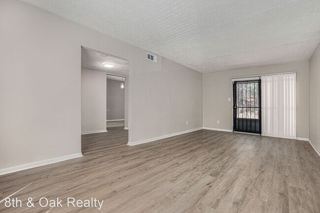Building Photo - 2 br, 2 bath House - 963 Pine Hollow Road