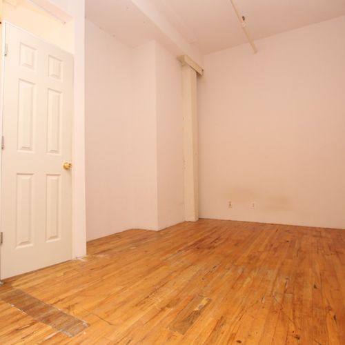 Building Photo - 476 Jefferson St