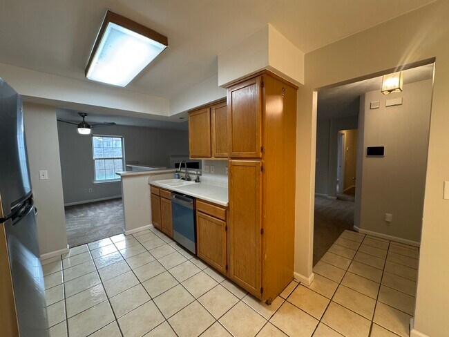 Foto del edificio - 612 Oak Grove Rd