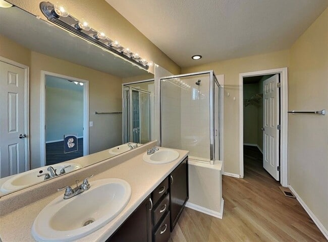 Foto del edificio - 15395 E 99th Ave