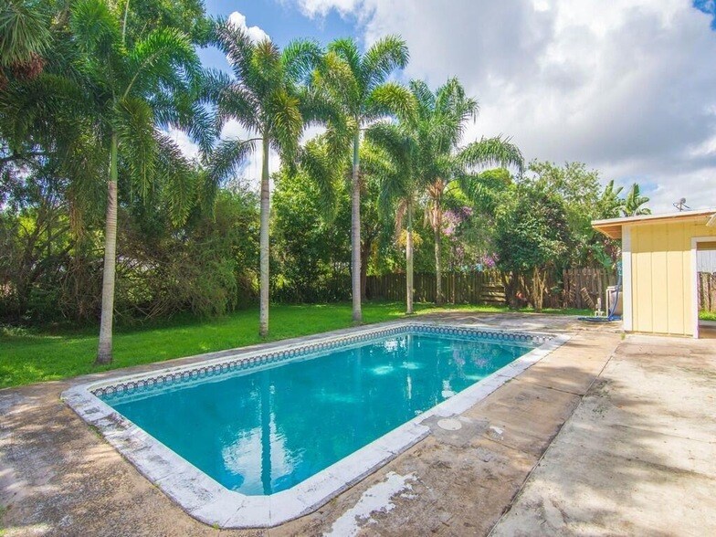 Foto principal - 444 SE Crosspoint Dr