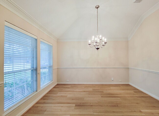 Foto del edificio - Stunning 3-Bedroom Dream Home in a Quiet Cul-de-Sac!