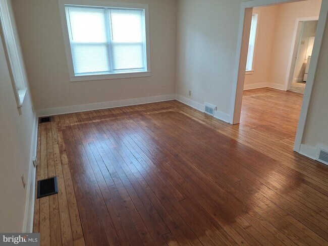Foto del edificio - 624 Chandler Mill Rd