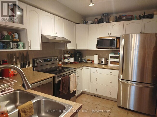 Building Photo - 131 Braddock Private