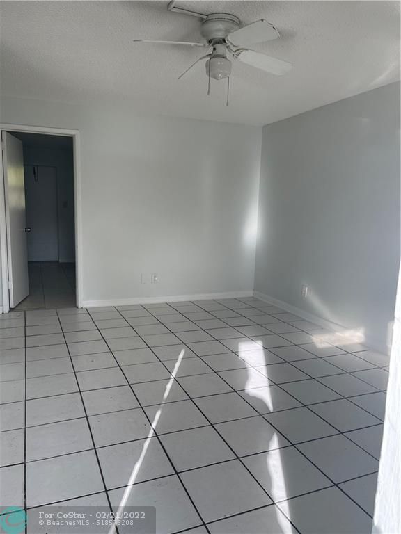Foto del edificio - 1113 SW 15th Terrace