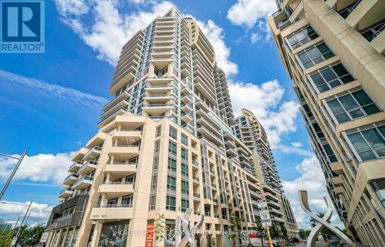 Primary Photo - 9201 Yonge St