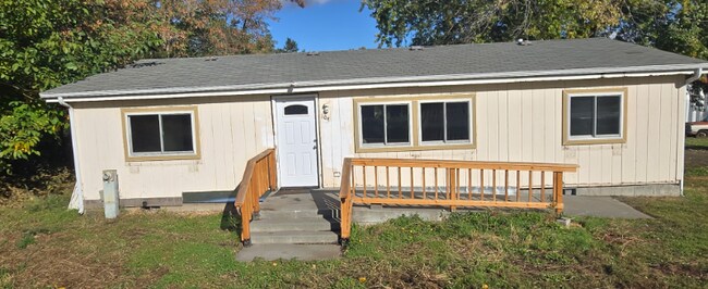 Foto del edificio - 108 E Bruce St