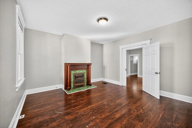 Foto del edificio - 2334 Stratford Ave