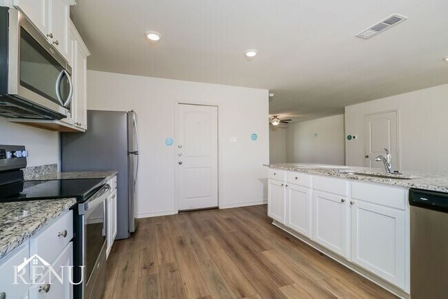 Foto del edificio - Coming Soon!