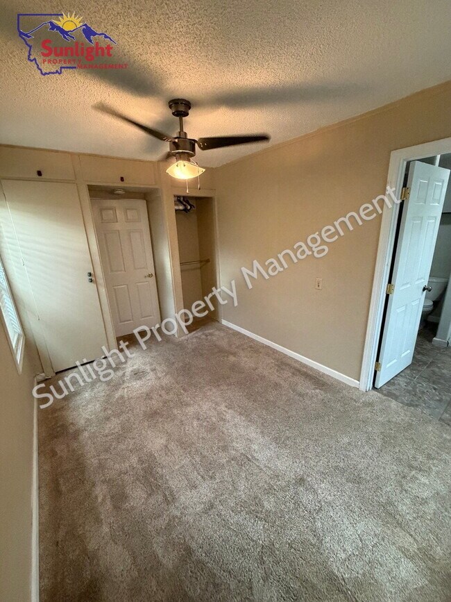 Foto del edificio - 305 N 5th Ave